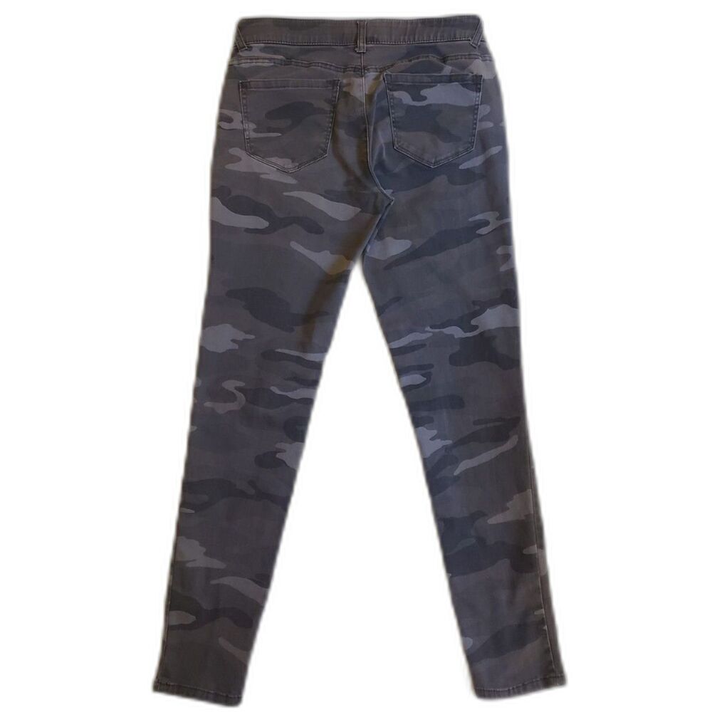 Democracy - "Ab" Technology - Straight-Leg Pants - Camo Print - Women Size 4 - Picture 7 of 8
